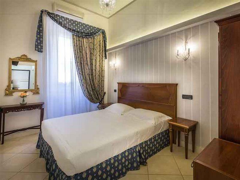 Hotel Veneto Con Accesso Ztl Φλωρεντία Εξωτερικό φωτογραφία